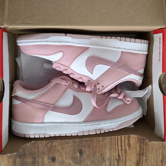 Nike Dunk Low GS 'Pink Glaze' 7Y/W8.5 DO6485-600 New w/Flaw w/ Box - Picture 1 of 11